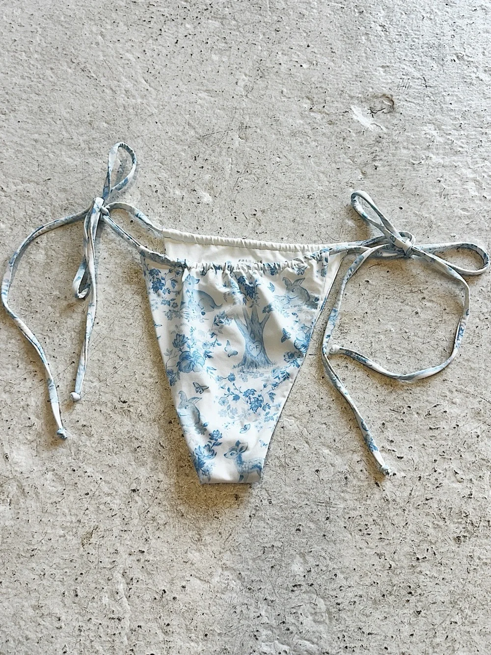 NWOT Frankie's Bikinis x Gigi Hadid Yomi Toile Blue Bikini Set + NWT Head Scarf